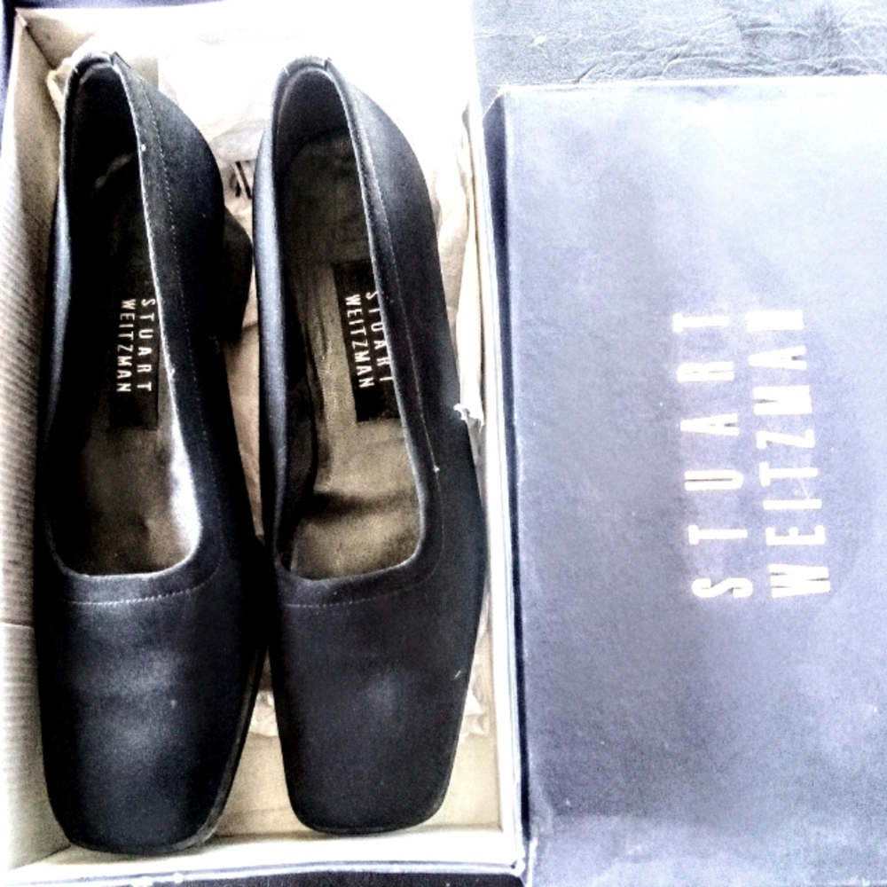 STEWART WEITZMAN WOMENS BLACK MICRO MESH SHOES